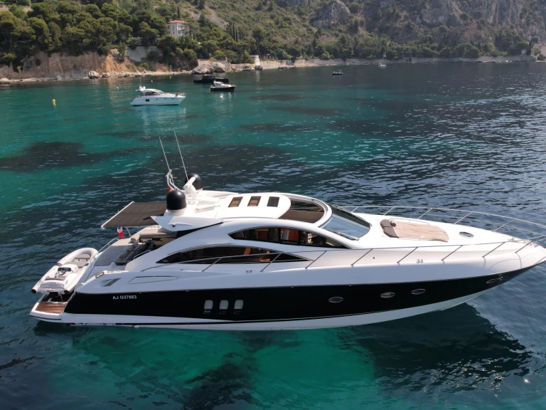 Location bateau Beaulieu-sur-Mer pas cher Predator 62