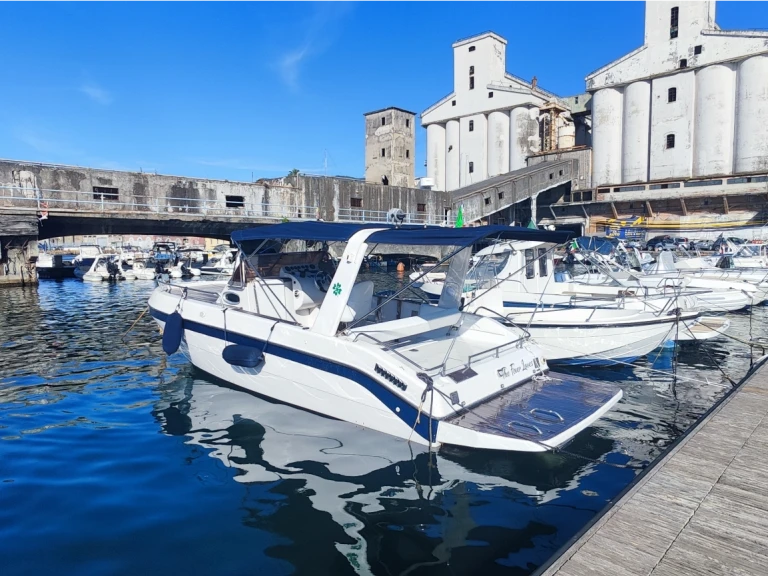 Louer Bateau à moteur avec ou sans skipper Mano Marine à Castellammare di Stabia