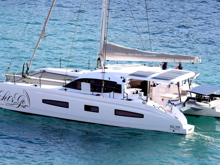Location Catamaran à Marigot - Outremer OUTRE MER 52