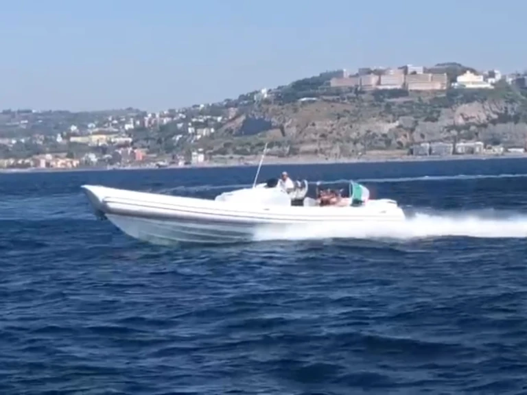 Location bateau dovi boat One way 100 à Misène sur Samboat