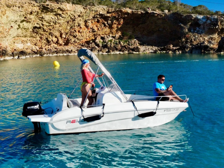 Louez un Remus Remus 450 open à Sant Antoni de Portmany