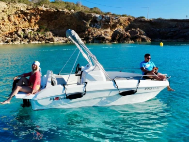 Alquiler de barcos Sant Antoni de Portmany barato de Remus 450 open