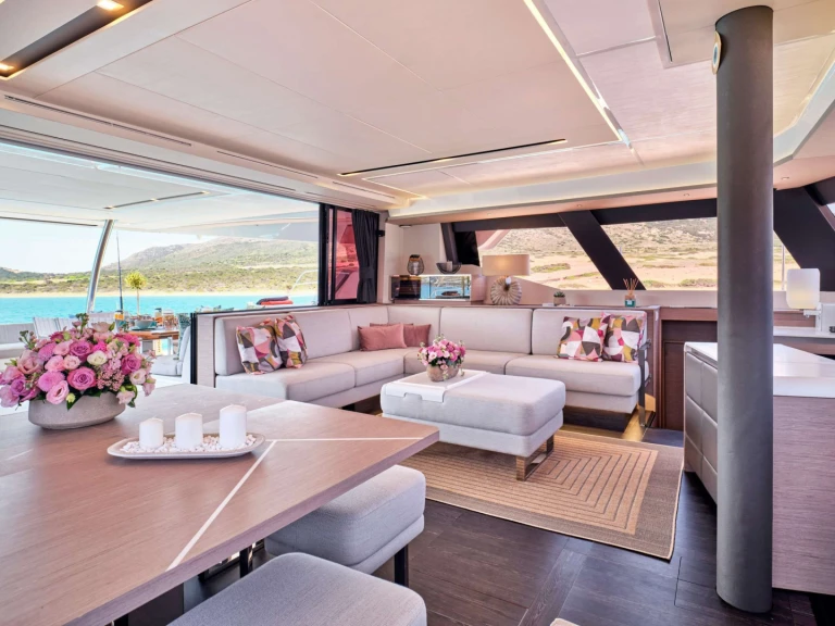 Location bateau Néa Péramos pas cher Fountaine Pajot Alegria 67 (4 cab)