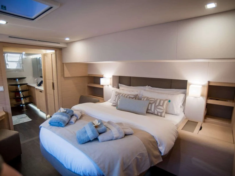 Louer Catamaran avec ou sans skipper Fountaine Pajot à Le Pirée