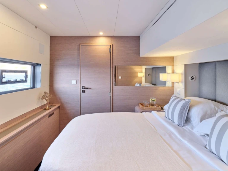 Location bateau Kallithéa pas cher Fountaine Pajot Alegria 67 (4 cab)