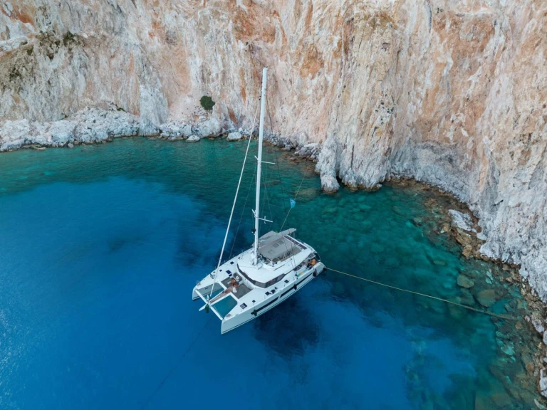 Louer Catamaran avec ou sans skipper Fountaine Pajot à Néa Péramos