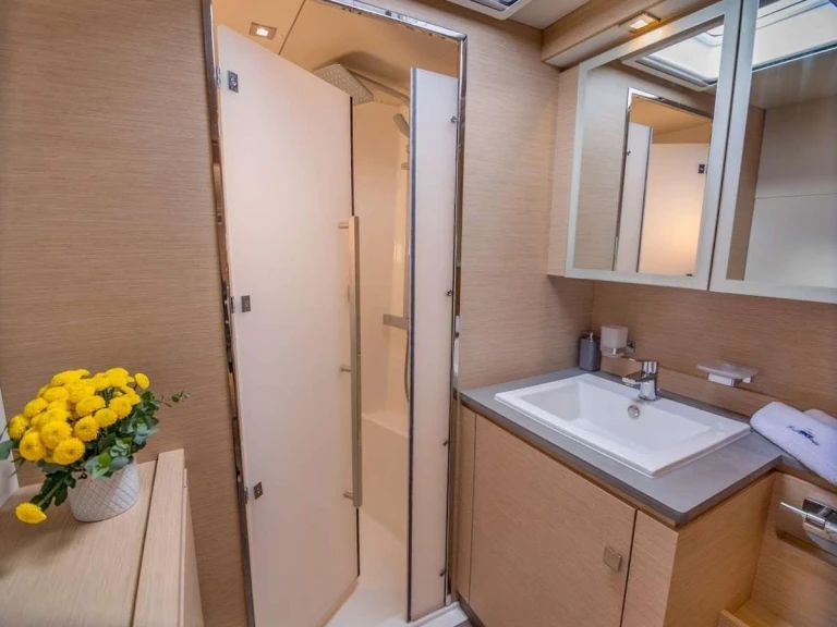 Location bateau Fountaine Pajot Fountaine Pajot MY 44 à Néa Péramos sur Samboat