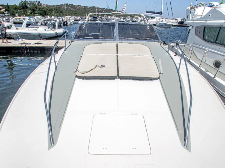 Louez un Riva Bravo 38 special à Porto Pozzo