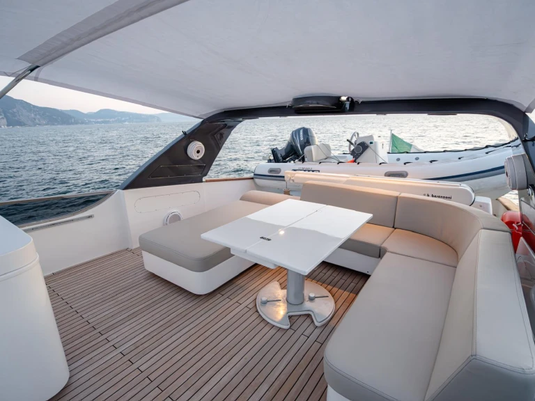 Louer Yacht avec ou sans skipper Sanlorenzo à Ischia