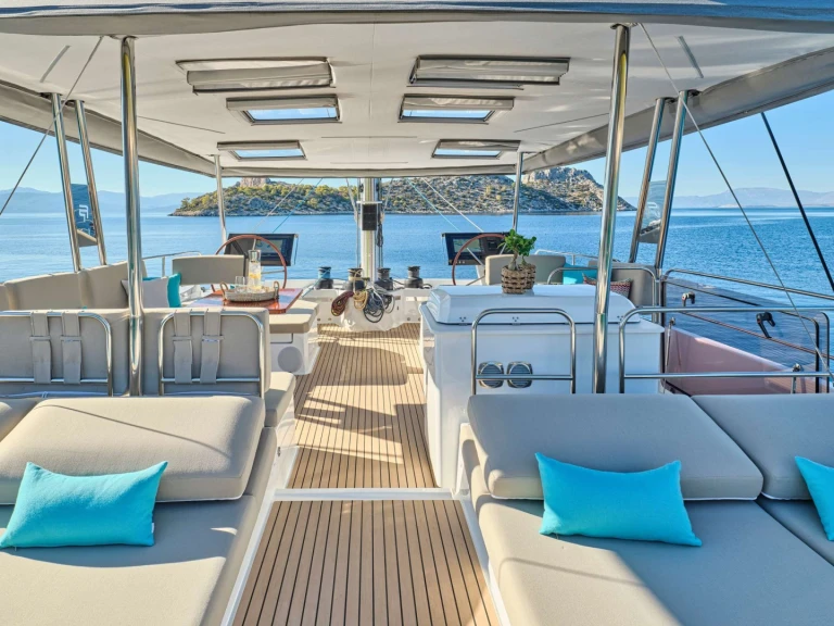Location à Baie de Marigot - Fountaine Pajot Fountaine Pajot Alegria 67 (5 cab) sur SamBoat