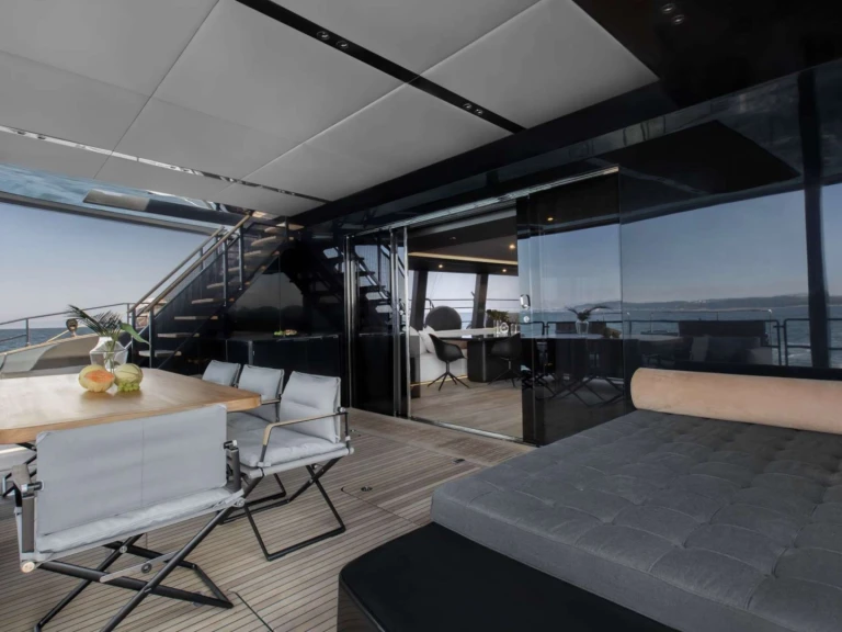 Location bateau Néa Péramos pas cher Sunreef 80 (4 cab)