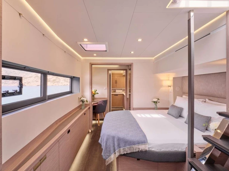 Location à Néa Péramos - Fountaine Pajot Fountaine Pajot Alegria 67 (5 cab) sur SamBoat