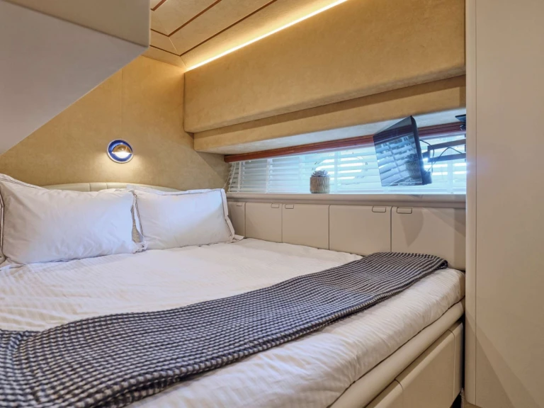 Location à Lávrio - Ferretti Ferretti 80 sur SamBoat