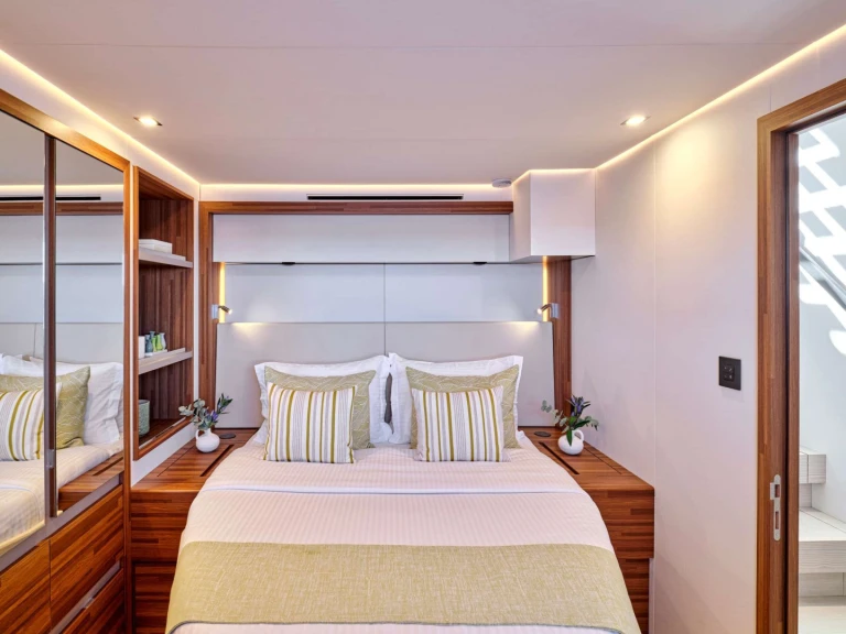 Location à Le Pirée - Fountaine Pajot Fountaine Pajot Thira 80 sur SamBoat