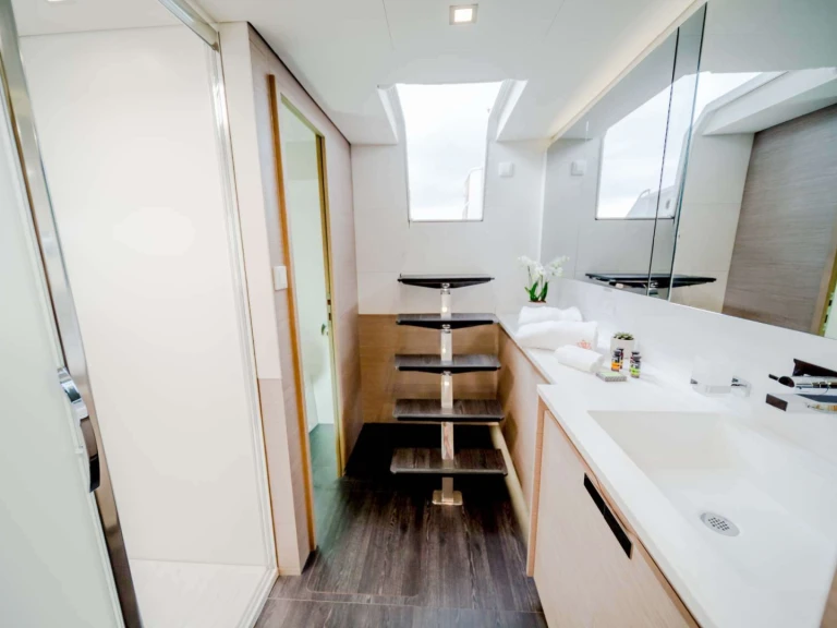 Location Catamaran Fountaine Pajot avec permis