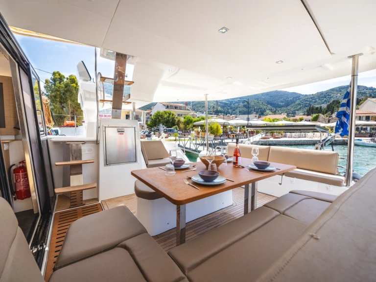 Location Catamaran à Fiskárdo - Fountaine Pajot FP 41