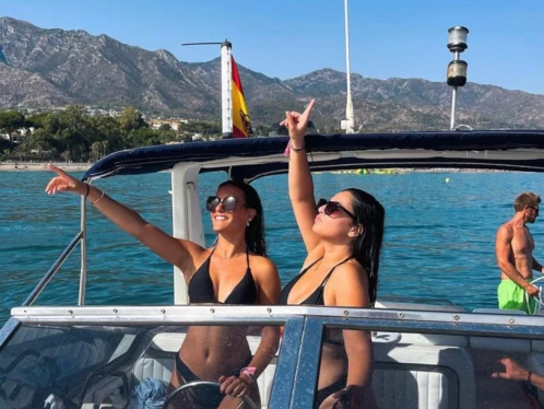 Louer Bateau à moteur avec ou sans skipper Glastron à Marbella