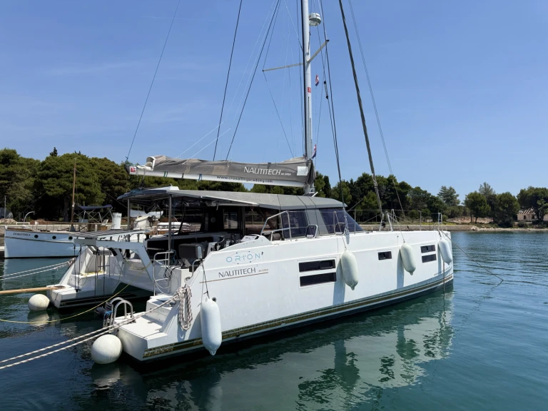 Location à Pula - Nautitech Nautitech 40 Open  sur SamBoat