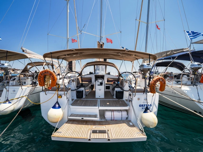 Louer Voilier avec ou sans skipper Jeanneau à Rhodes (Ville)