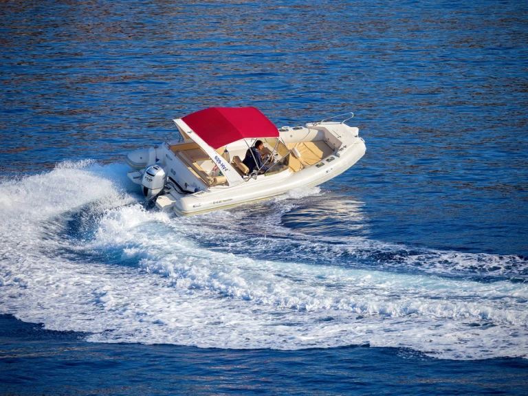 Location bateau Inmark-Marine Aquamax BF-23F à Hvar sur Samboat