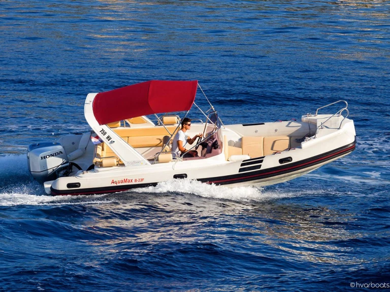 Location Semi-rigide Barracuda Yachts avec permis