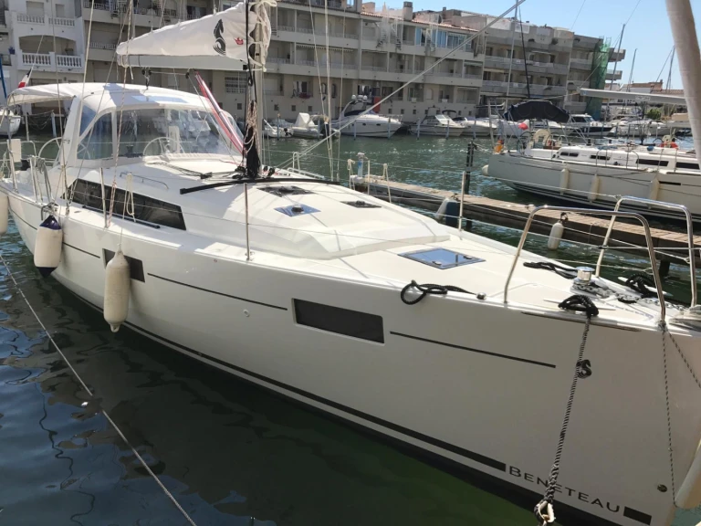 Louez un Bénéteau Oceanis 41.1 à Empuriabrava