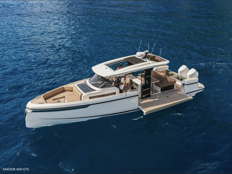 Location Bateau à moteur à Ibiza (Ville) - Saxdor SAXDOR 400 GTS