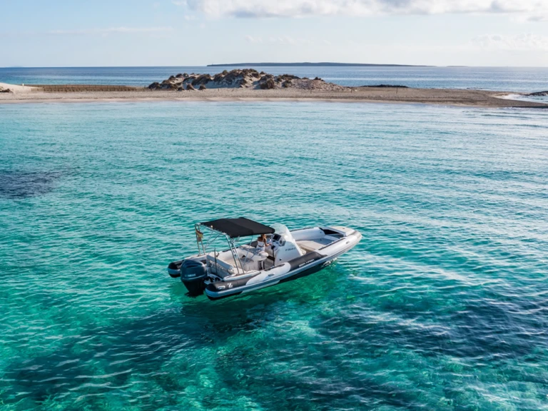 Zodiac Sea Hawk 800 a louer à Ibiza (Ville)