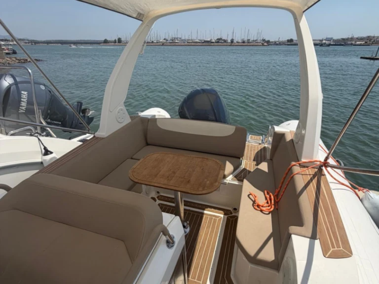 Location à Portimão - Capelli Tempest 850 sur SamBoat