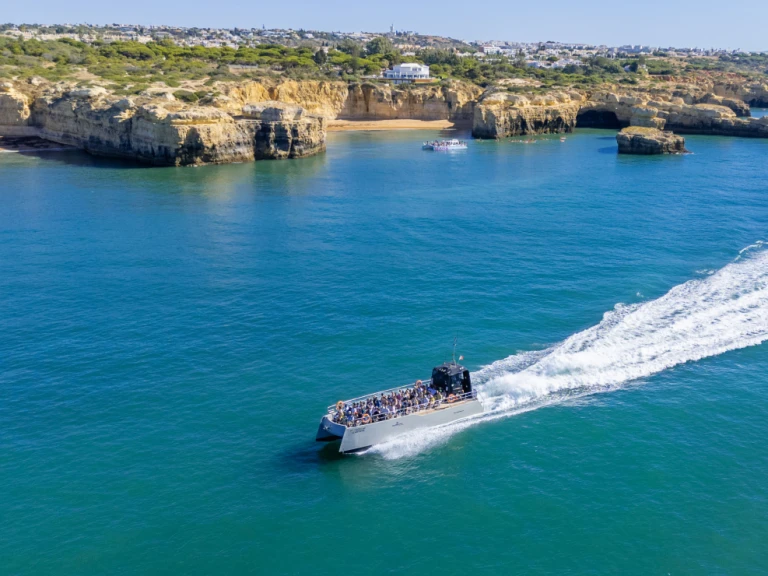 Location bateau drassanes Custom à Albufeira sur Samboat