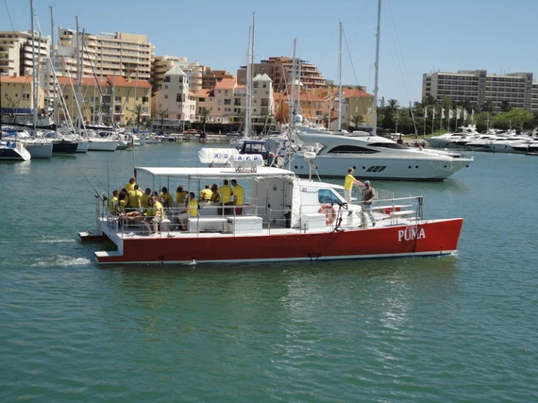 Location bateau Vilamoura pas cher Custom