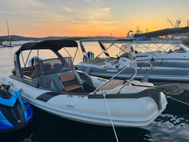 Location Semi-rigide à Biograd na Moru - Solemar 22