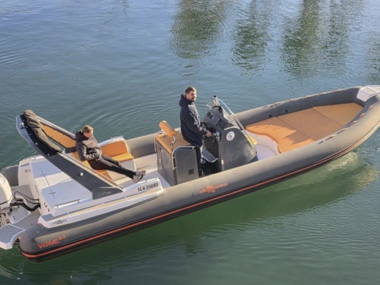 Louer Semi-rigide avec ou sans skipper Altamarea à Cannes