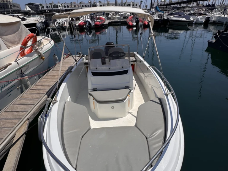 Louer Bateau à moteur avec ou sans skipper Jeanneau à Alicante