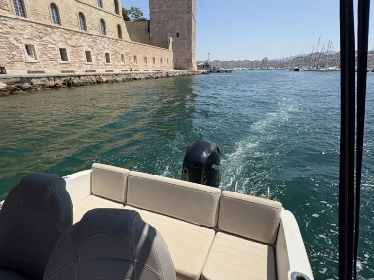 Location bateau Quicksilver Activ 535 Open à Marseille sur Samboat