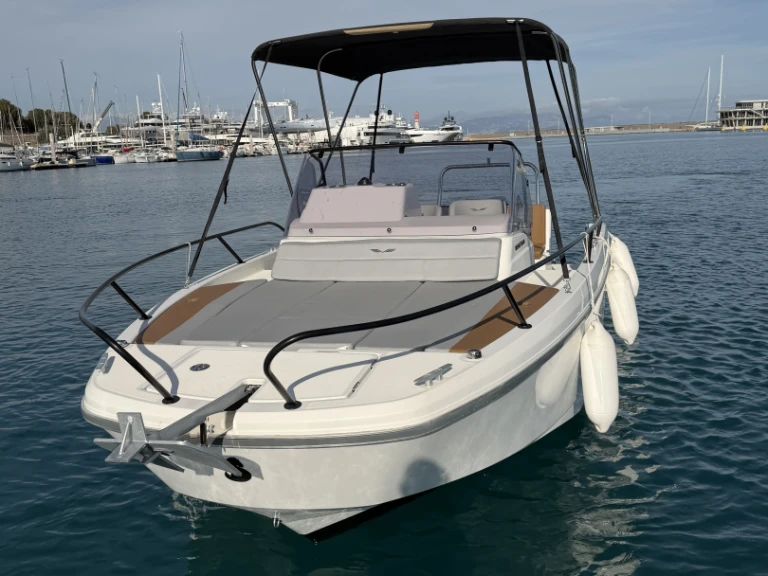 Location bateau Bénéteau Flyer 7 SUNdeck à Antibes sur Samboat