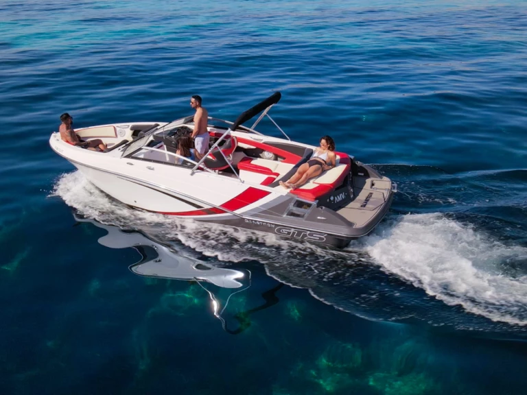 Louer Bateau à moteur avec ou sans skipper Glastron à Ibiza (Ville)