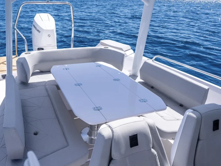 Location bateau Axopar 28 T-Top à Monaco sur Samboat