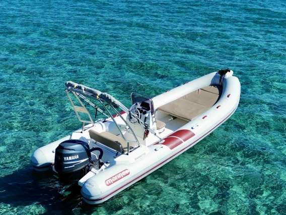 Location Semi-rigide Mariner avec permis