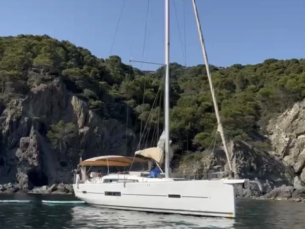 Location bateau Dufour Dufour 520 Grand Large à La Seyne-sur-Mer sur Samboat
