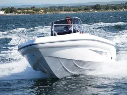Ranieri Open Voyager 19 a louer à Bénodet
