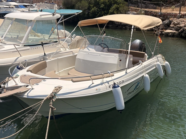Location bateau Ciutadella de Menorca pas cher Pacific Craft 625 Open