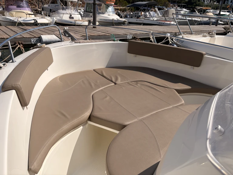 Location Bateau à moteur Pacific Craft avec permis