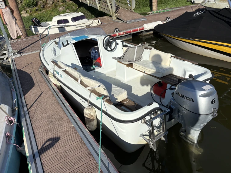 Location Bateau à moteur à Écouflant - Bénéteau Californie 440
