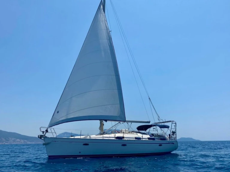 Louez un Bavaria Bavaria 42 à Álimos