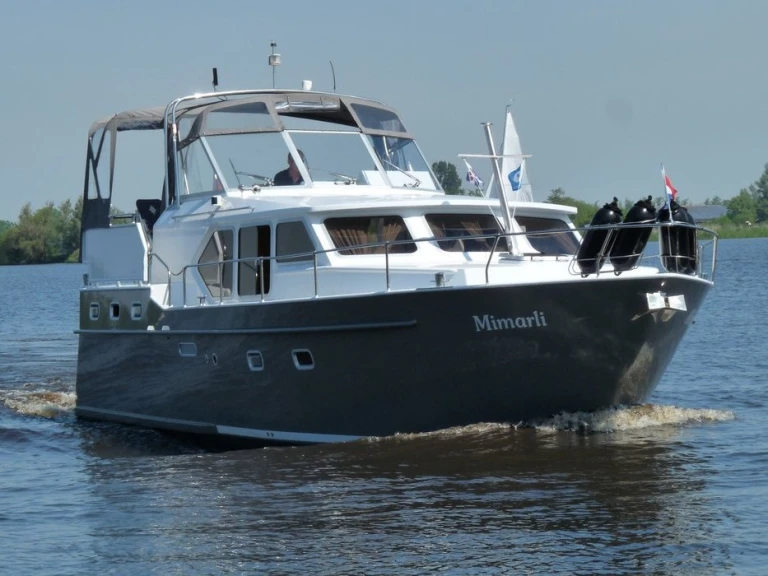 Bateau à moteur à louer à Akkrum au meilleur prix