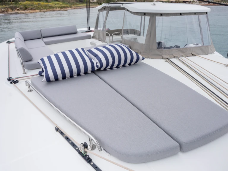 Location bateau Álimos pas cher Lagoon 43