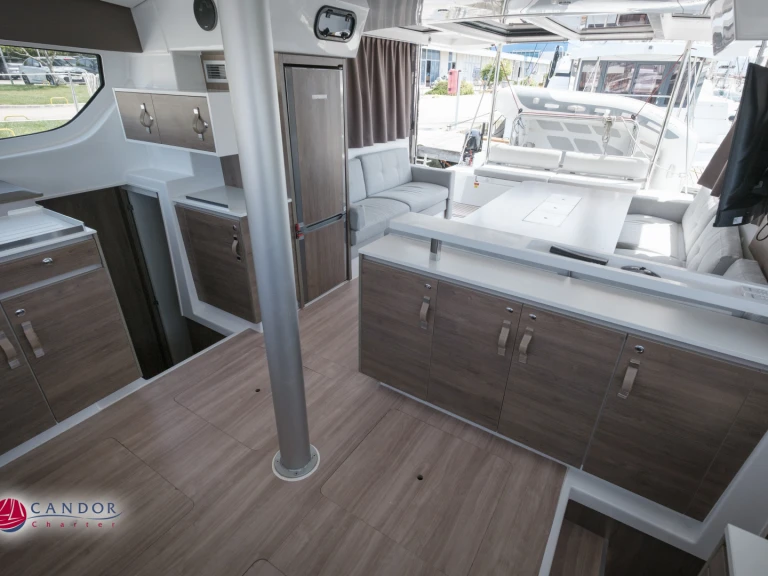 Catamaran à louer à Kaštel Gomilica au meilleur prix