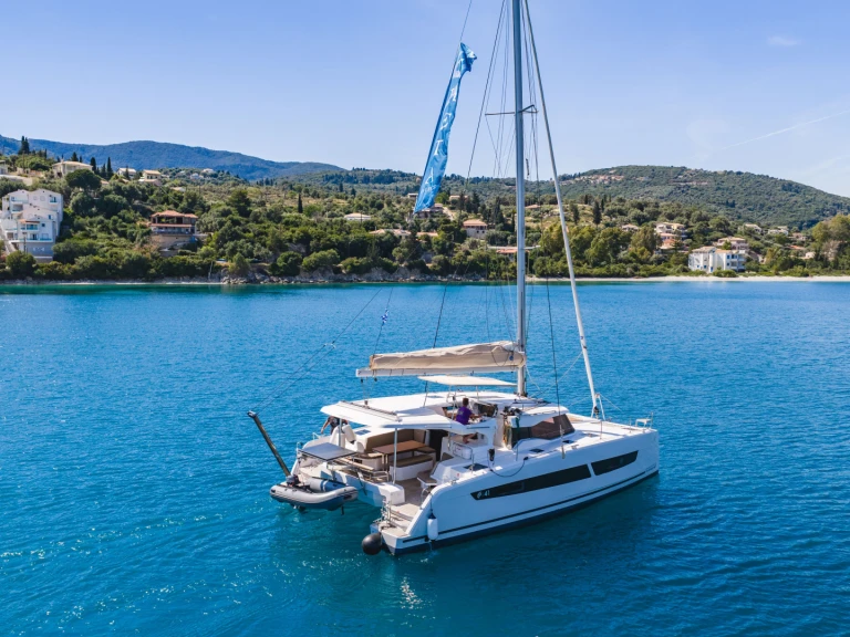 Location Catamaran Fountaine Pajot avec permis