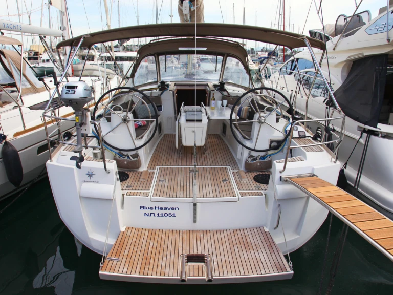 Louez un Jeanneau Sun Odyssey 469 à Benítses